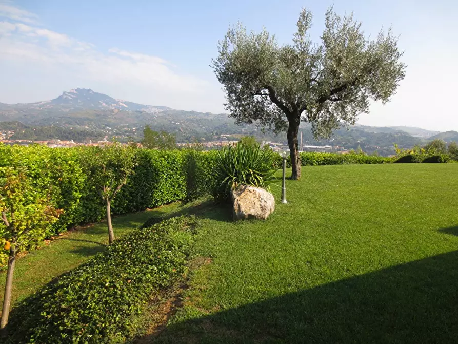 Immagine 47 di Villa in vendita  in Via tre Ottobre a Ascoli Piceno