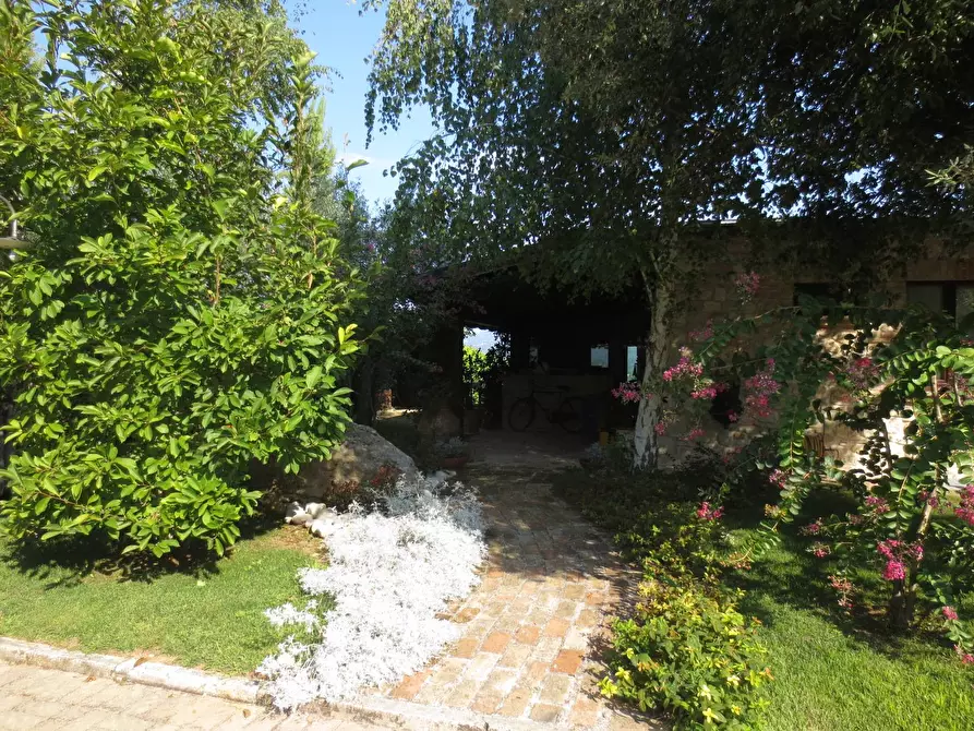 Immagine 55 di Villa in vendita  in Via tre Ottobre a Ascoli Piceno