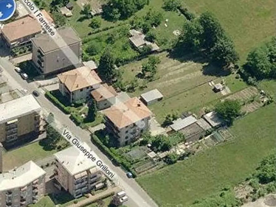 Immagine 3 di Appartamento in vendita  in via grilloni 35 a Como