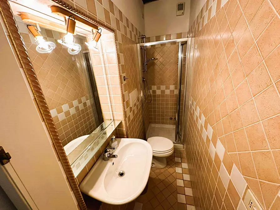 Immagine 7 di Casa indipendente in vendita  in Via Palestro a San Benedetto Del Tronto