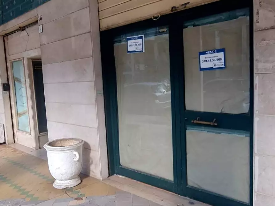 Immagine 5 di Locale commerciale in vendita  in via campane 6 a Avellino