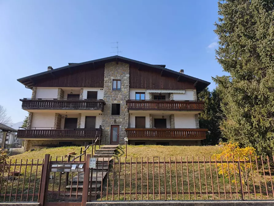 Immagine 19 di Appartamento in affitto  in Via Della Luna a Ardesio