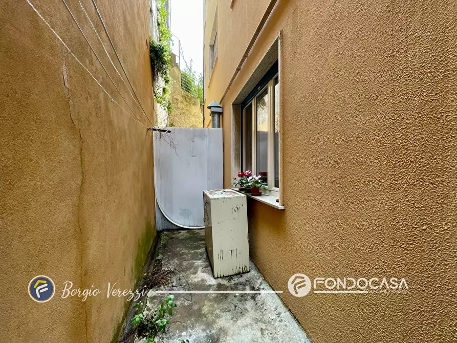 Immagine 21 di Appartamento in vendita  in Via Nazario Sauro a Borgio Verezzi