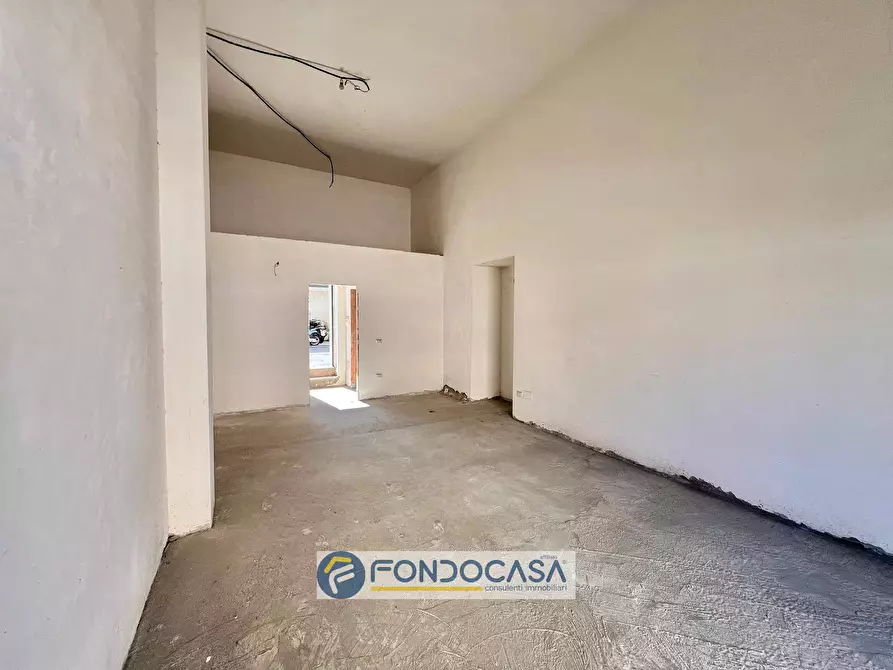 Immagine 7 di Locale commerciale in affitto  in Via di vittorio 5 a Sant'antimo