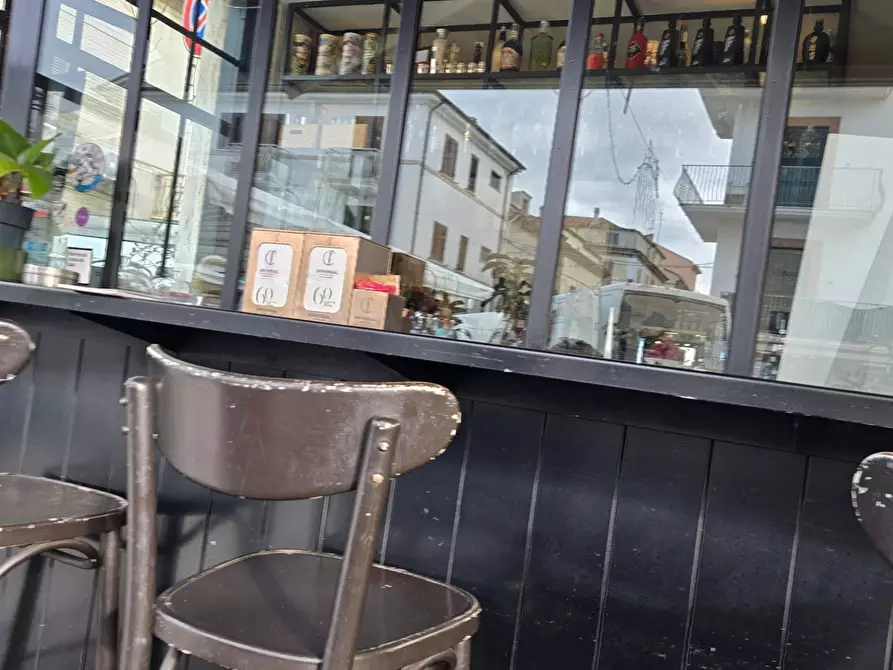 Immagine 24 di Attività commerciale in vendita  a San Benedetto Del Tronto