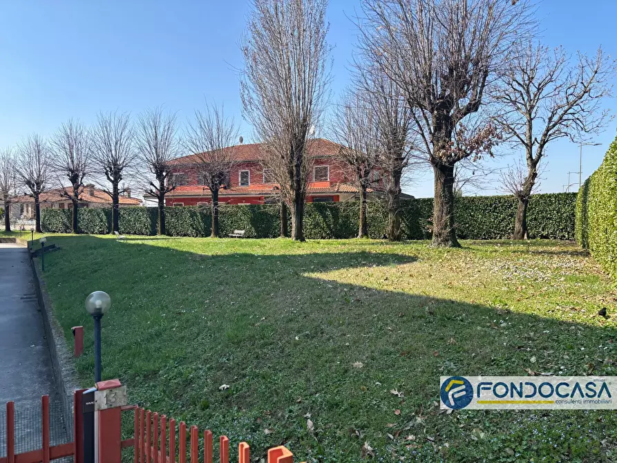 Immagine 24 di Appartamento in vendita  a Castelli Calepio