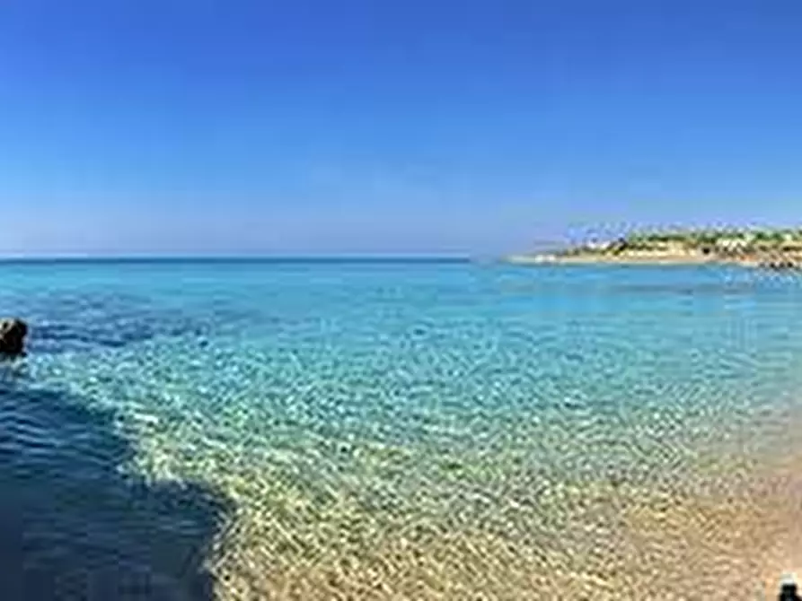 Immagine 10 di Appartamento in vendita  in via duca d'aosta 75 a Avetrana