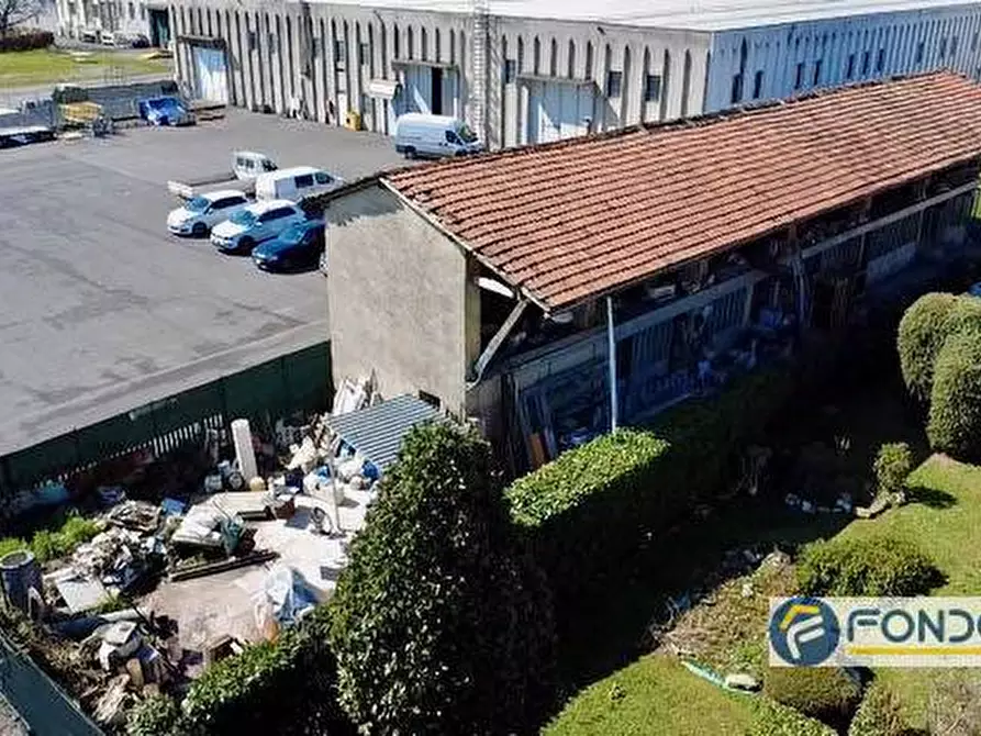 Immagine 4 di Magazzino in vendita  a Palazzolo Sull'oglio