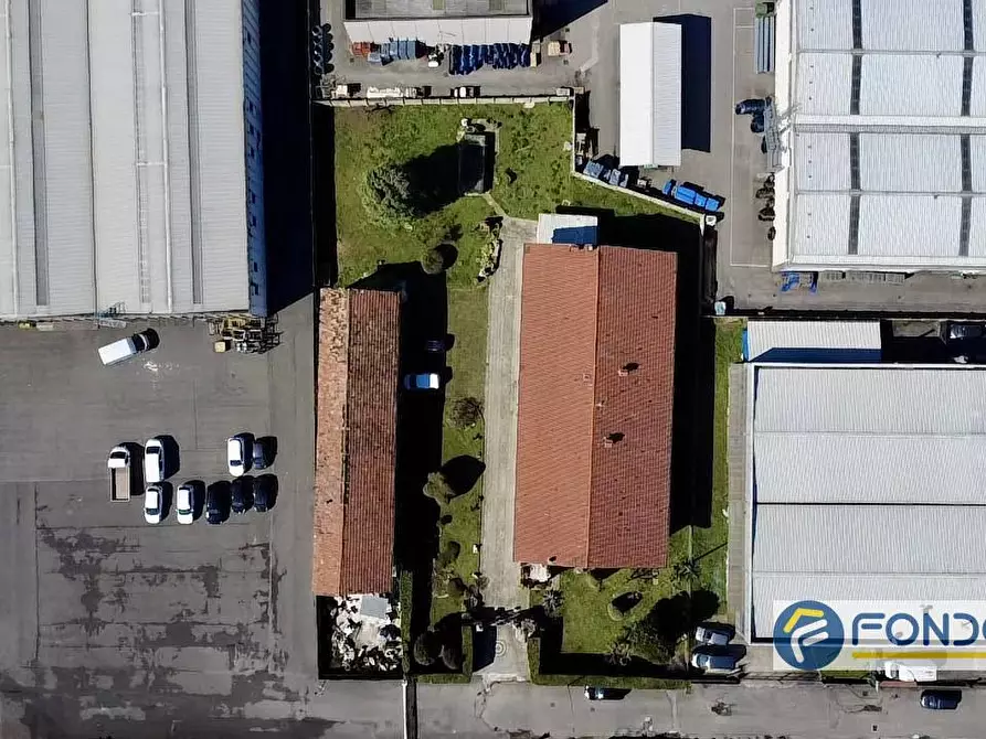 Immagine 6 di Magazzino in vendita  a Palazzolo Sull'oglio