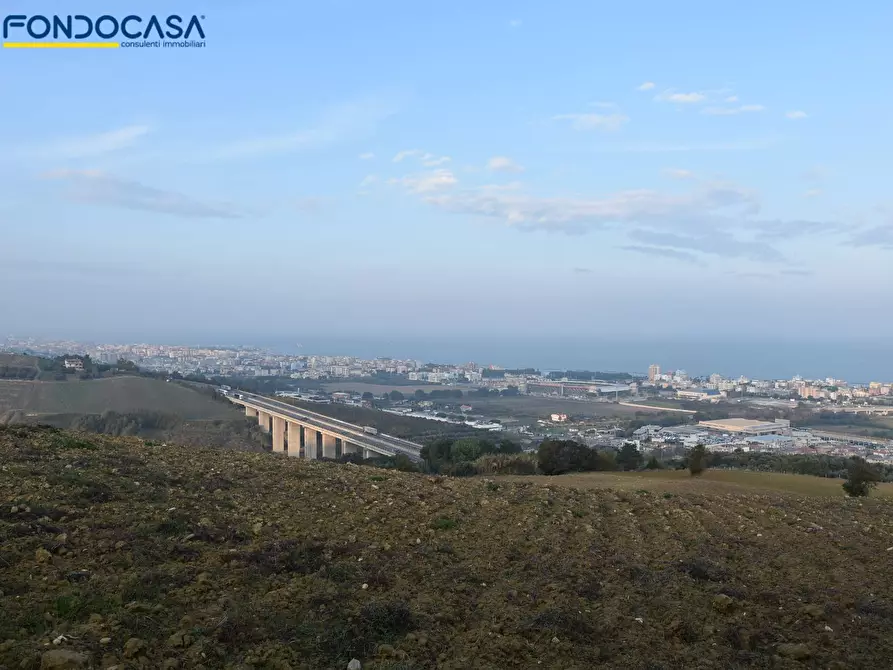 Immagine 9 di Rustico / casale in vendita  in CONTRADA COLLE MONTERENZO 4/A a San Benedetto Del Tronto