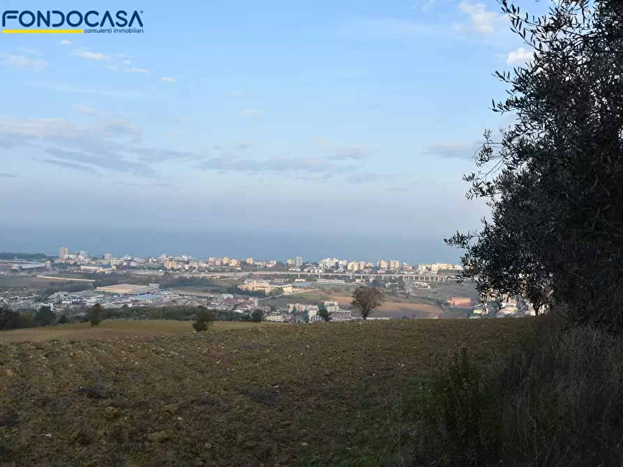 Immagine 1 di Rustico / casale in vendita  in CONTRADA COLLE MONTERENZO 4/A a San Benedetto Del Tronto