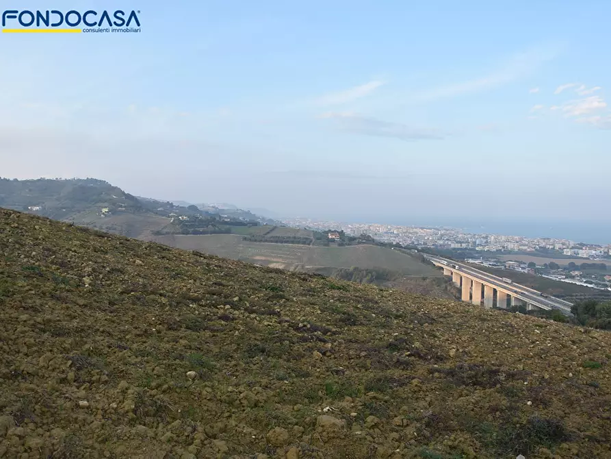 Immagine 10 di Rustico / casale in vendita  in CONTRADA COLLE MONTERENZO 4/A a San Benedetto Del Tronto