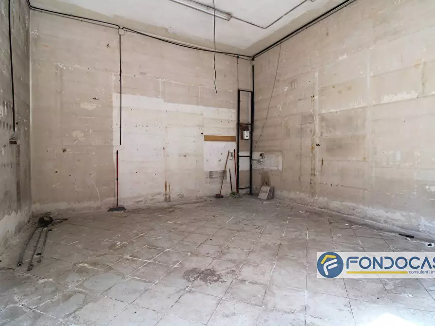 Immagine 3 di Locale commerciale in vendita  in Via Primo Maggio a Pontedera