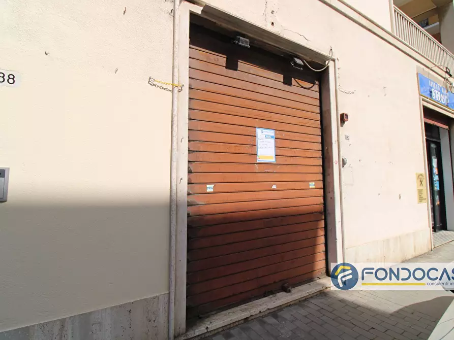 Immagine 8 di Locale commerciale in vendita  in Via Primo Maggio a Pontedera