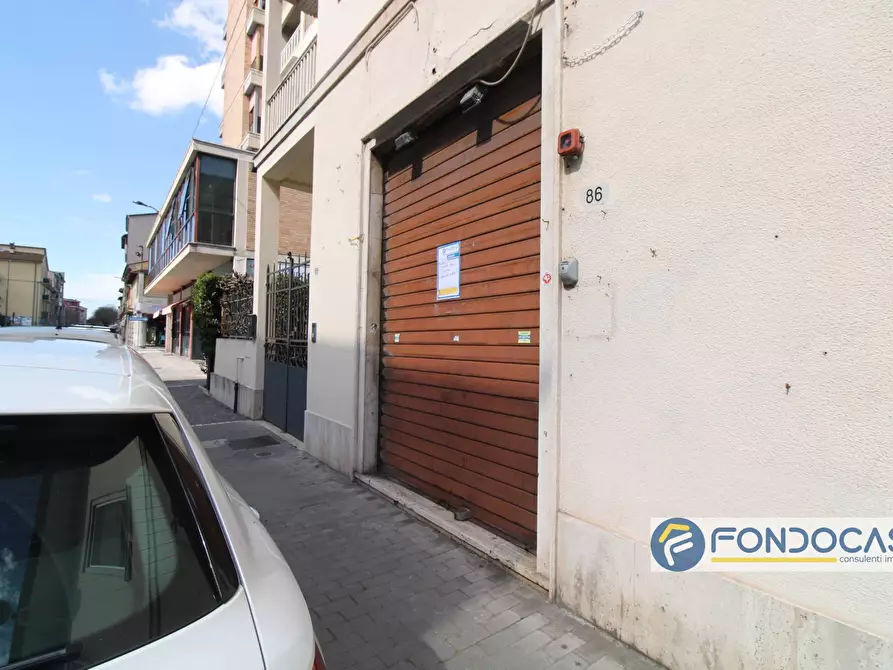 Immagine 11 di Locale commerciale in vendita  in Via Primo Maggio a Pontedera