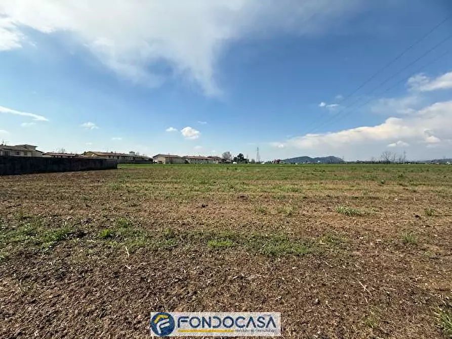 Immagine 2 di Terreno residenziale in vendita  a Rovato