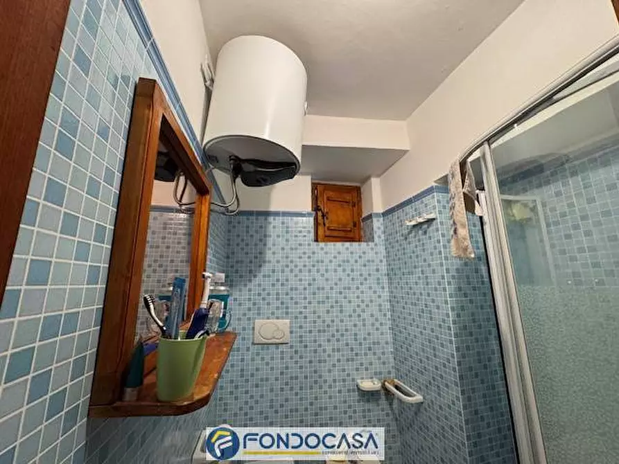 Immagine 11 di Appartamento in vendita  25 a Cagnano Varano