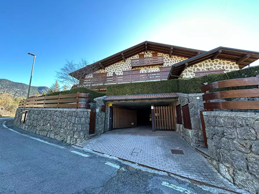 Immagine 3 di Appartamento in vendita  in Via Costa Salaer 80 a Ardesio