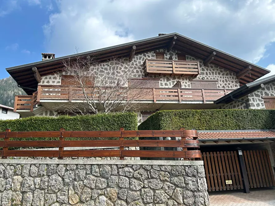 Immagine 40 di Appartamento in vendita  in Via Costa Salaer 80 a Ardesio