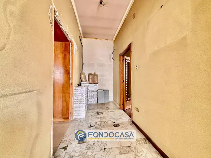 Immagine 6 di Palazzo in vendita  in via filippo turati a Sant'antimo