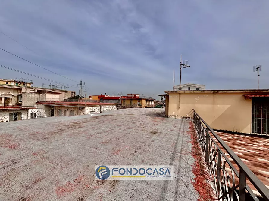 Immagine 22 di Palazzo in vendita  in via filippo turati a Sant'antimo