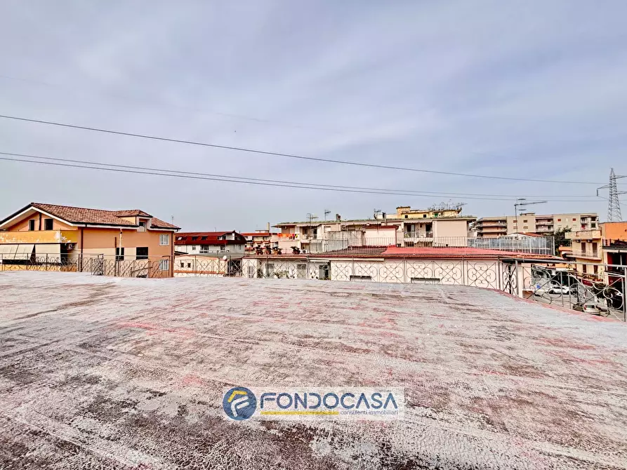 Immagine 23 di Palazzo in vendita  in via filippo turati a Sant'antimo