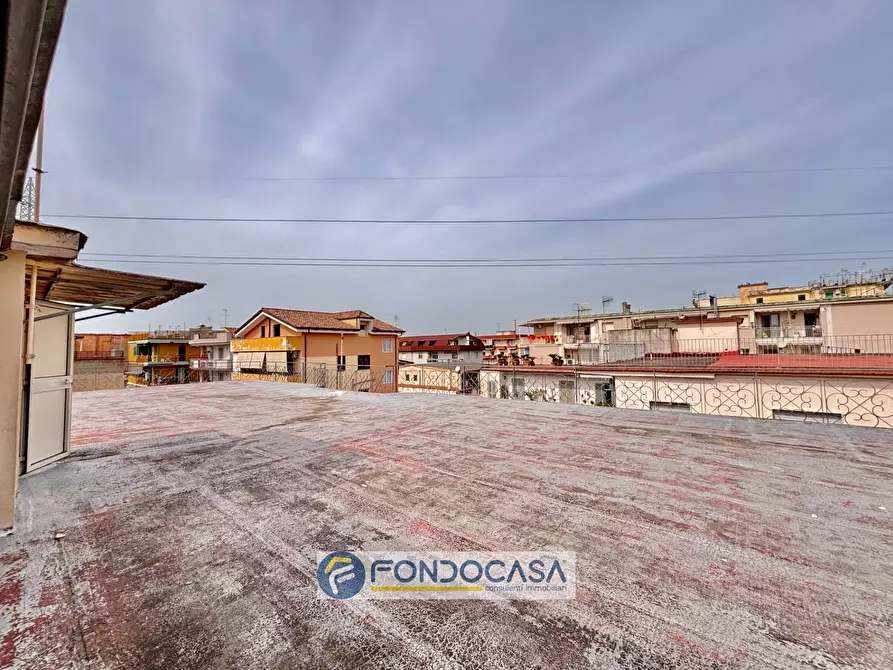 Immagine 24 di Palazzo in vendita  in via filippo turati a Sant'antimo