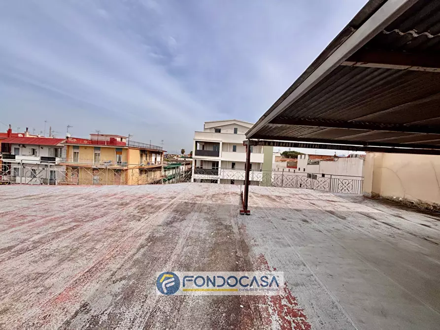 Immagine 25 di Palazzo in vendita  in via filippo turati a Sant'antimo