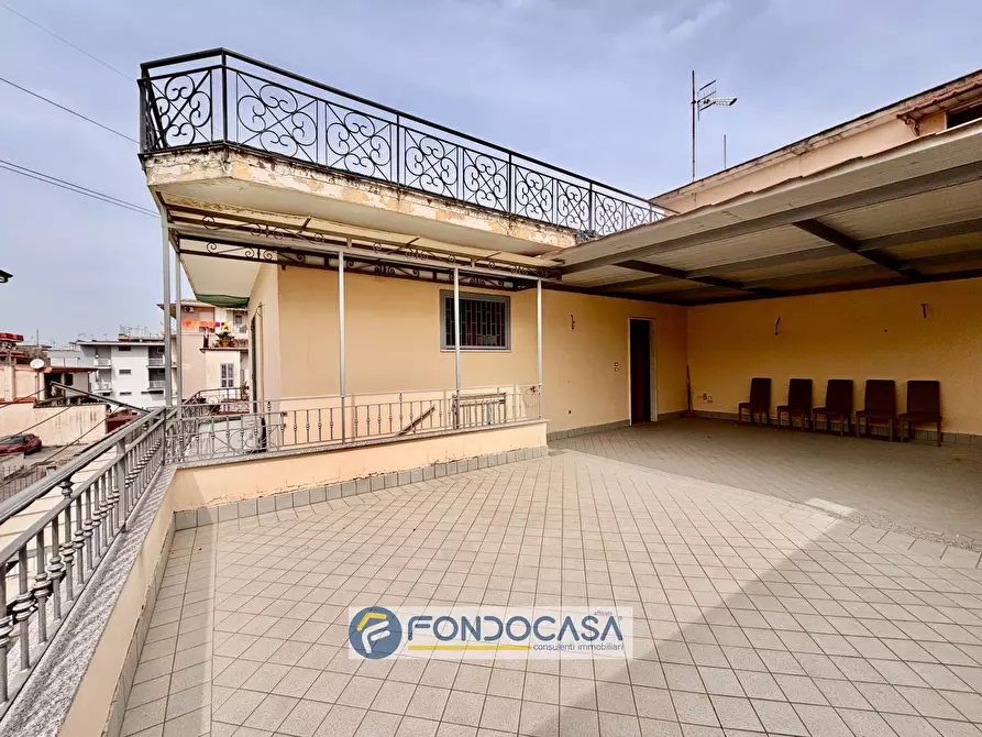 Immagine 28 di Palazzo in vendita  in via filippo turati a Sant'antimo