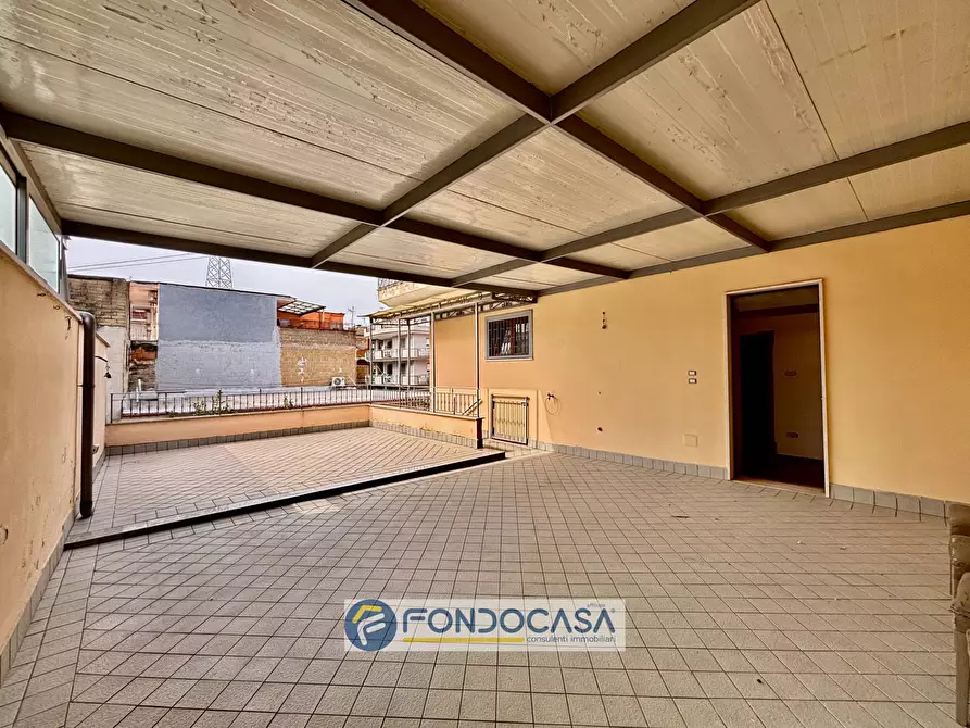 Immagine 29 di Palazzo in vendita  in via filippo turati a Sant'antimo