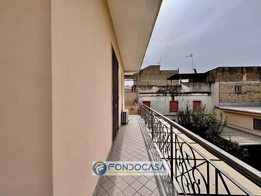 Immagine 34 di Palazzo in vendita  in via filippo turati a Sant'antimo