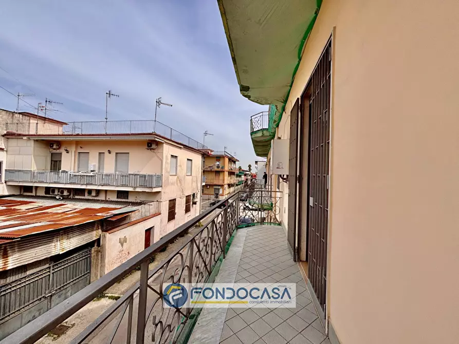 Immagine 35 di Palazzo in vendita  in via filippo turati a Sant'antimo