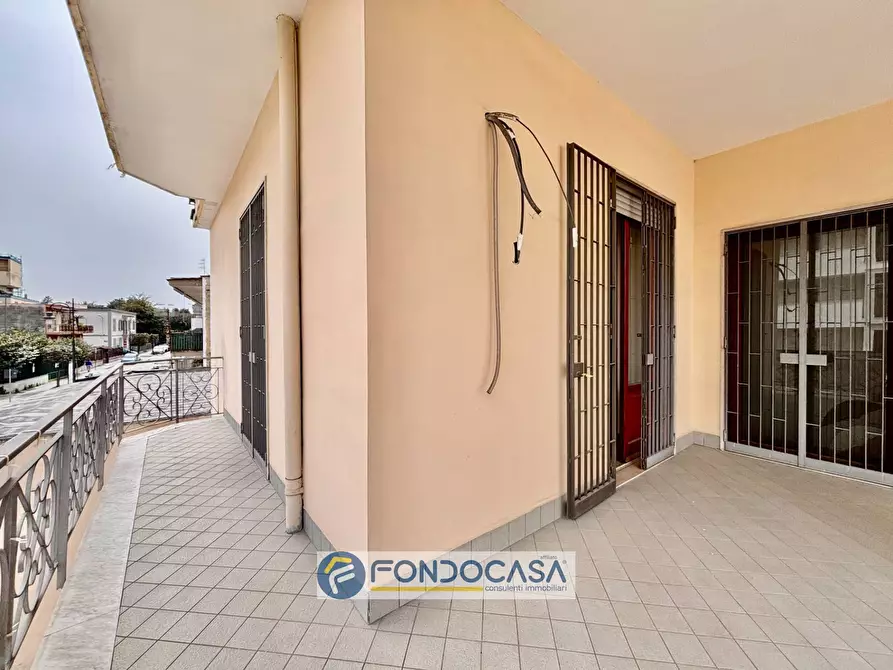 Immagine 38 di Palazzo in vendita  in via filippo turati a Sant'antimo