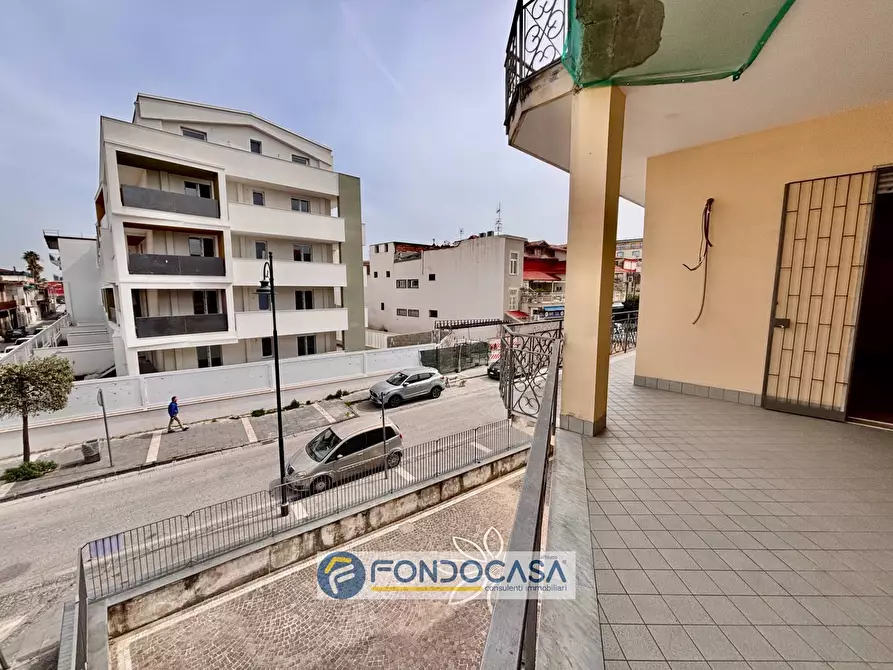 Immagine 40 di Palazzo in vendita  in via filippo turati a Sant'antimo