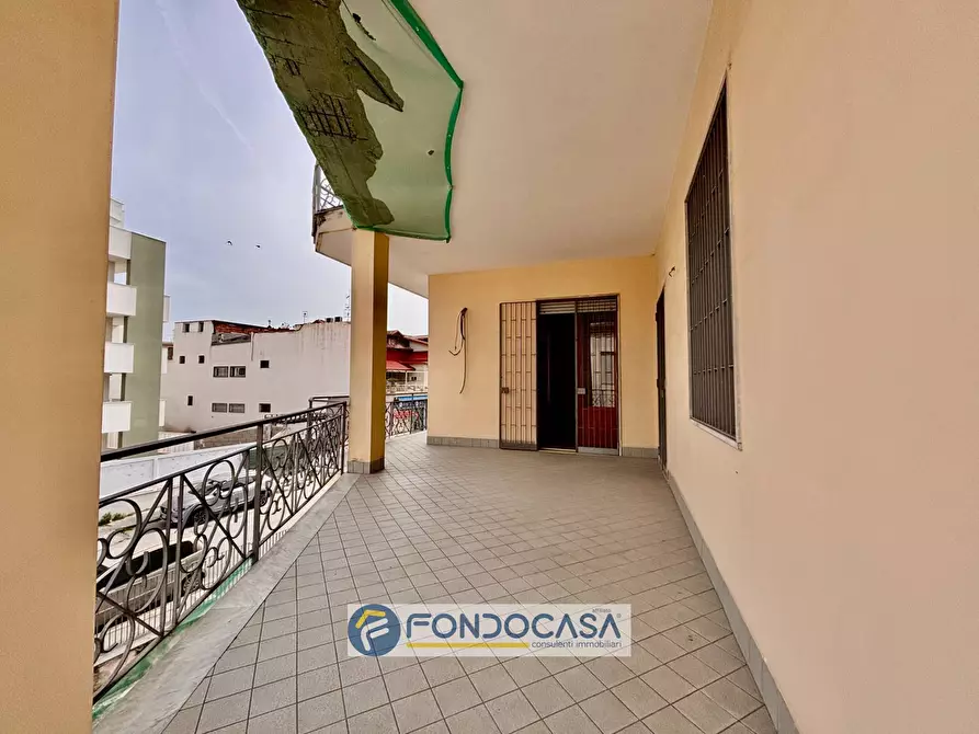 Immagine 41 di Palazzo in vendita  in via filippo turati a Sant'antimo