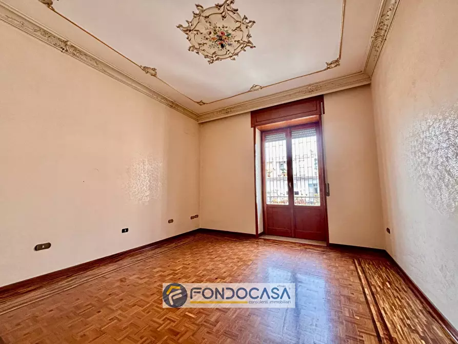 Immagine 51 di Palazzo in vendita  in via filippo turati a Sant'antimo