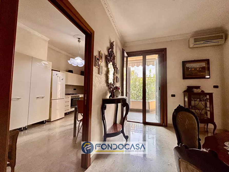 Immagine 62 di Palazzo in vendita  in via filippo turati a Sant'antimo