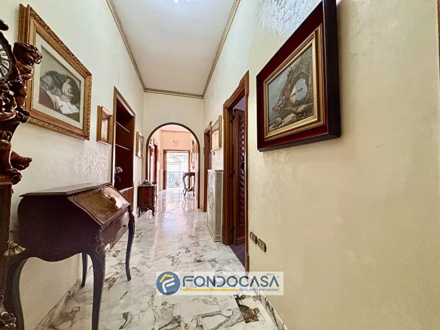 Immagine 65 di Palazzo in vendita  in via filippo turati a Sant'antimo