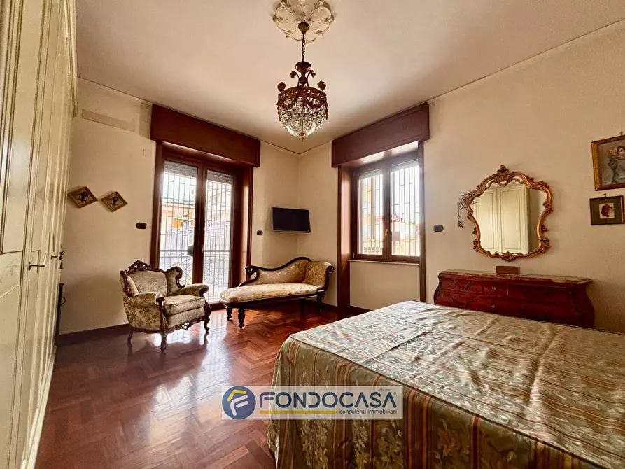 Immagine 73 di Palazzo in vendita  in via filippo turati a Sant'antimo