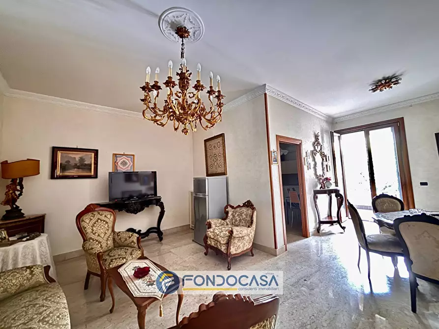 Immagine 74 di Palazzo in vendita  in via filippo turati a Sant'antimo