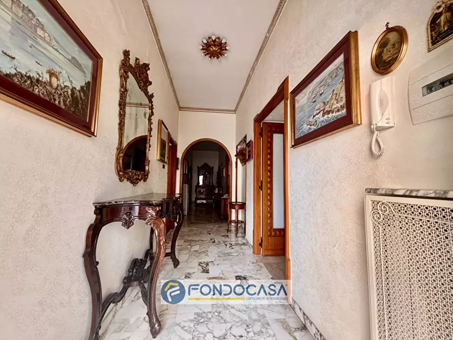 Immagine 75 di Palazzo in vendita  in via filippo turati a Sant'antimo