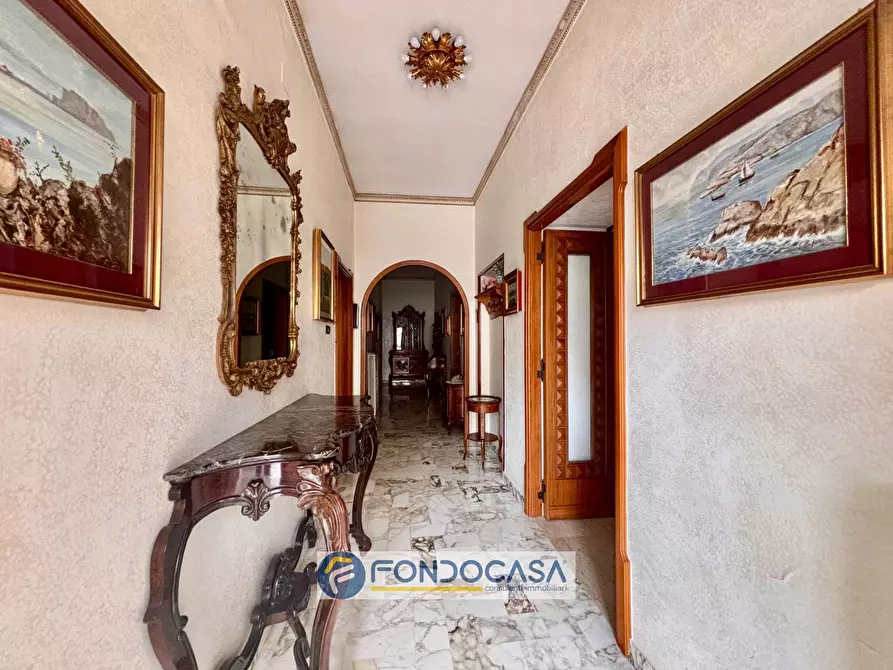 Immagine 77 di Palazzo in vendita  in via filippo turati a Sant'antimo