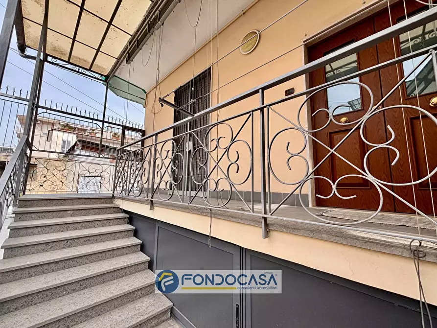 Immagine 78 di Palazzo in vendita  in via filippo turati a Sant'antimo