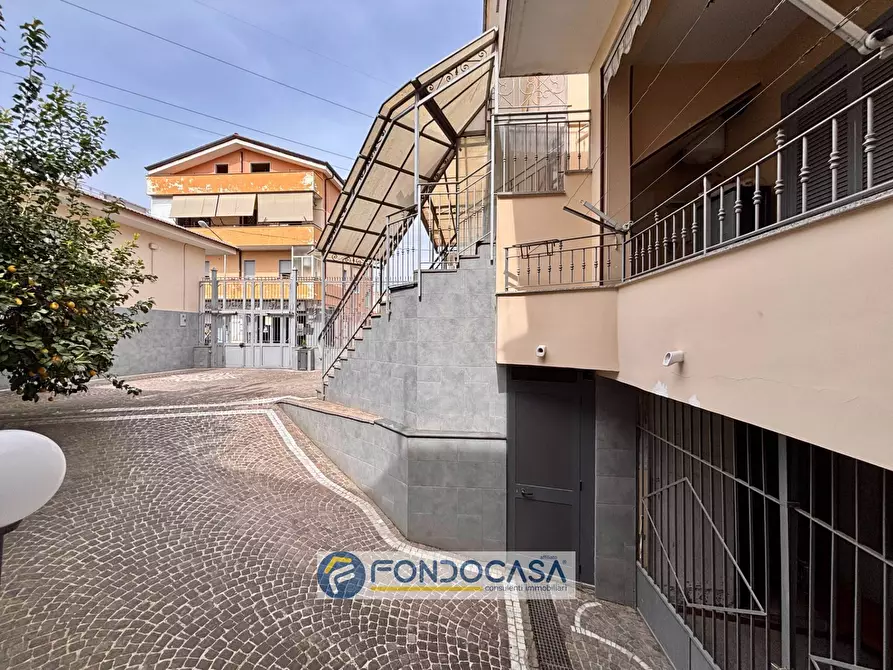 Immagine 82 di Palazzo in vendita  in via filippo turati a Sant'antimo