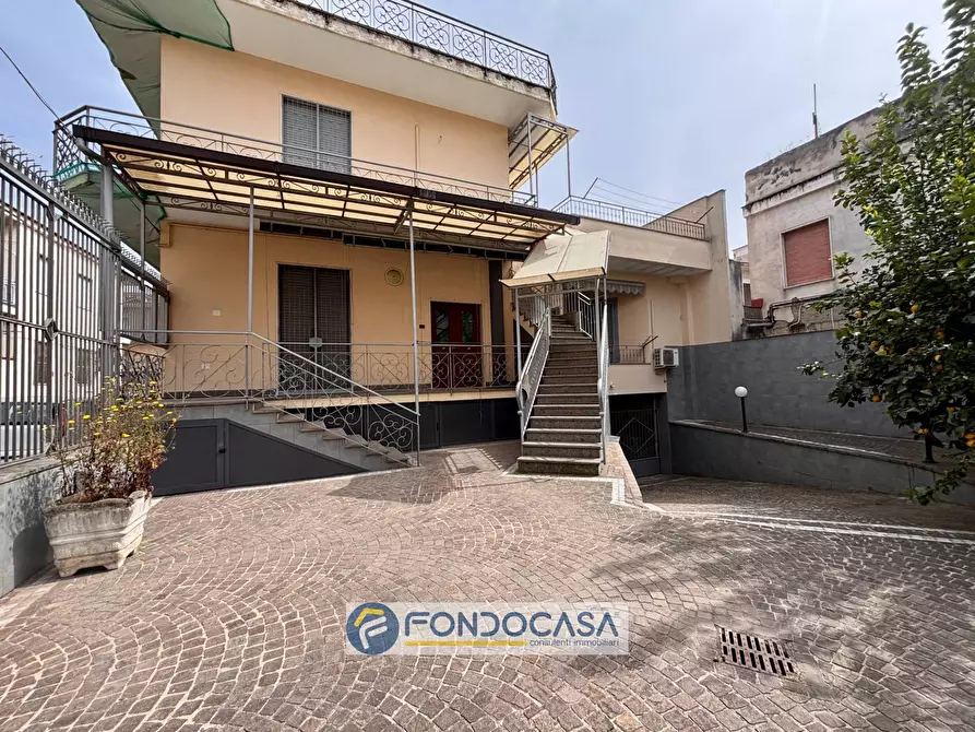 Immagine 84 di Palazzo in vendita  in via filippo turati a Sant'antimo