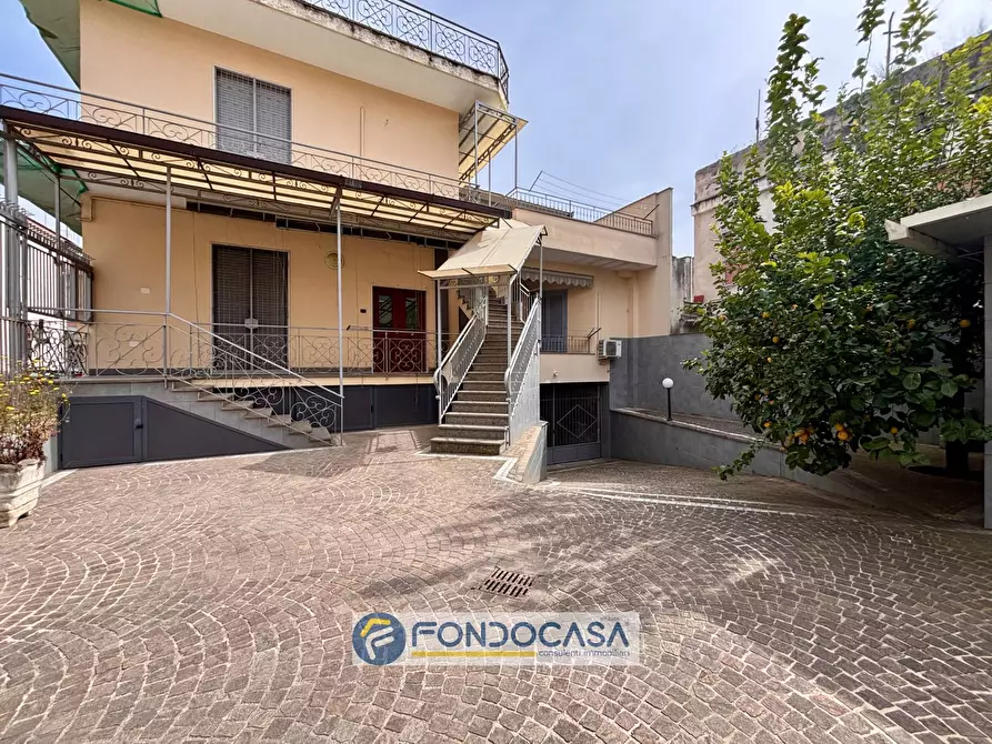 Immagine 88 di Palazzo in vendita  in via filippo turati a Sant'antimo