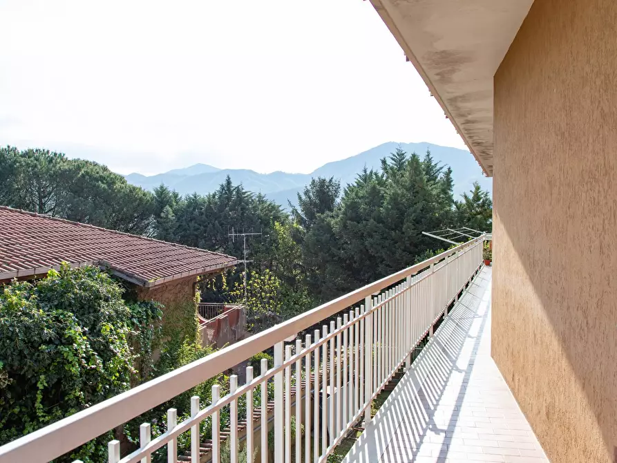 Immagine 29 di Appartamento in vendita  in Via Gioacchino Rossini 39 a Baronissi