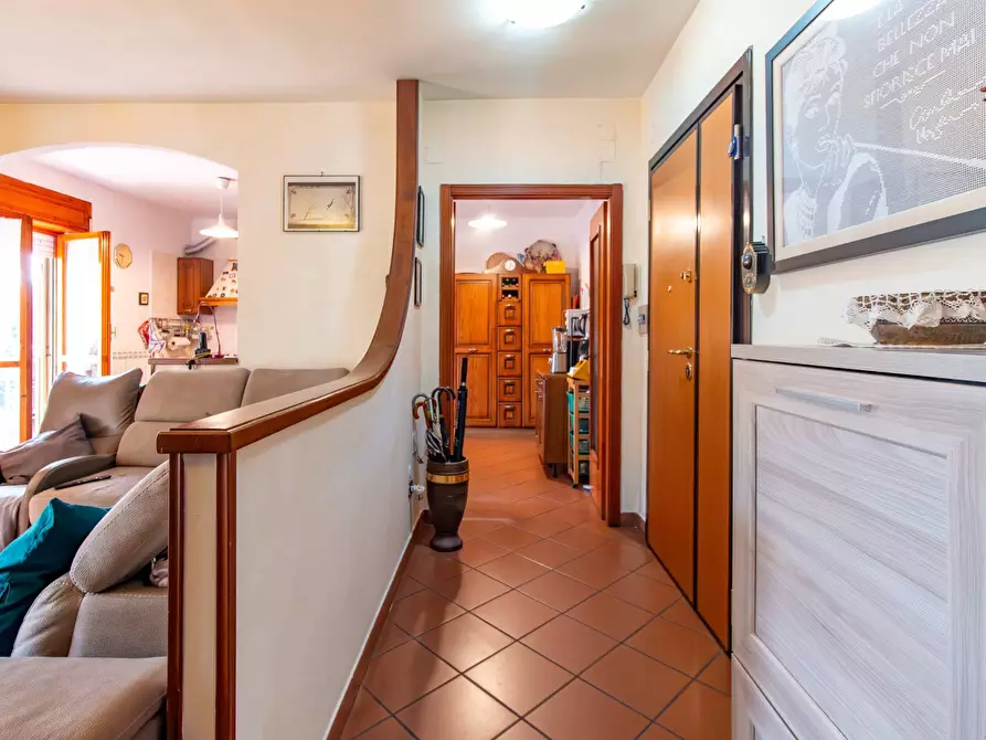 Immagine 4 di Appartamento in vendita  in Via Gioacchino Rossini 39 a Baronissi