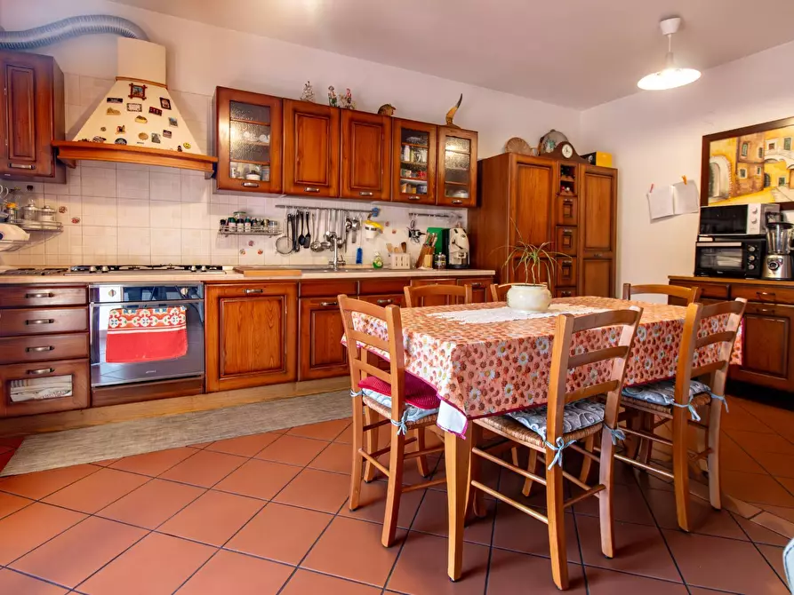 Immagine 10 di Appartamento in vendita  in Via Gioacchino Rossini 39 a Baronissi