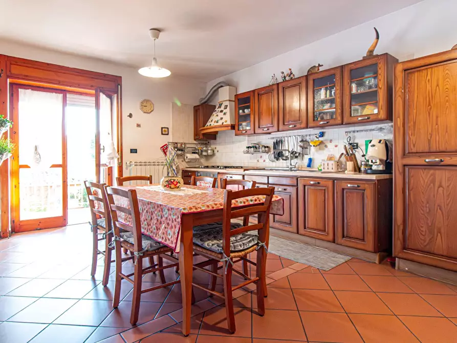 Immagine 13 di Appartamento in vendita  in Via Gioacchino Rossini 39 a Baronissi